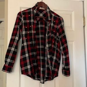 Button down shirt with pearl details